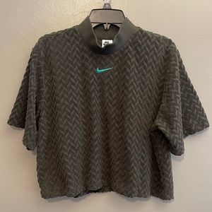 Nike Crop top Mock Neck Fuzzy short sleeve Sweater